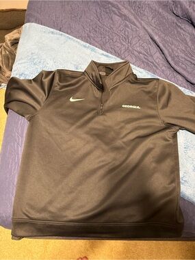 Nike youth xl Dark grey Georgia Quarter-Zip Pullover with White Logos